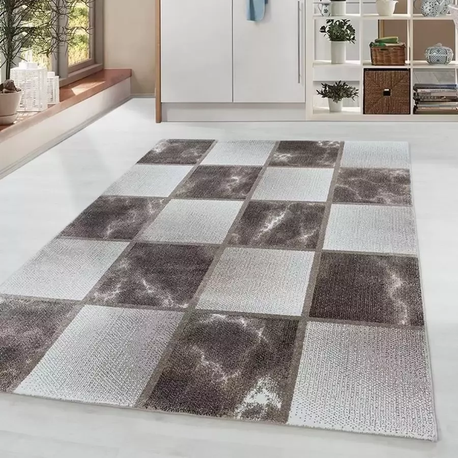 Adana Carpets Laagpolig vloerkleed met ruitpatroon bruine kleur geschikt voor de woonkamer met een jute achterkant afmetingen: 240 x 340 cm