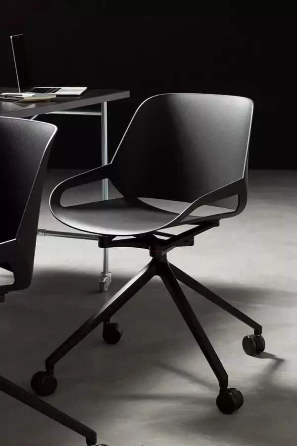 Aeris Numo voetkruis op wielen black cinematics: black seat shell: black