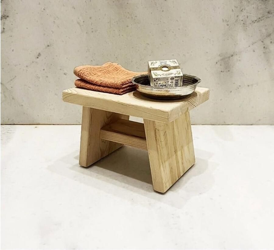 AGstlyle AGstyle Stevige Mini Houten Kruk – Sierlijke Decoratieve Kruk voor Stijlvol Interieur