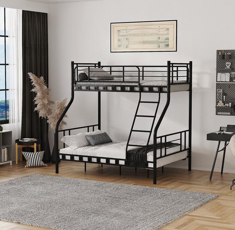 AirSleeperz heavy duty metalen stapelbed Bram stapelbed 3 personen Hoogslaper zwart Afmeting 140x200x198 cm