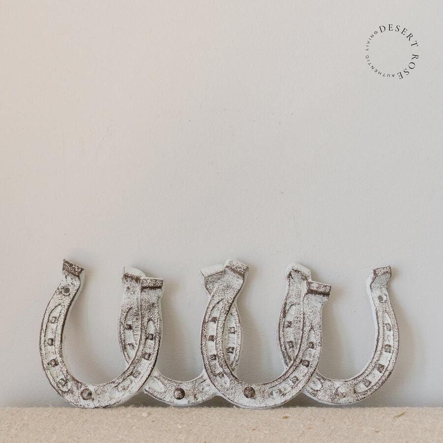 Ambiente Haus Wandhaak met hoefijzers van gietijzer wit 30cm x 12cm x 3cm decoratieve gietijzeren wandophanging Kapstok met vier haken