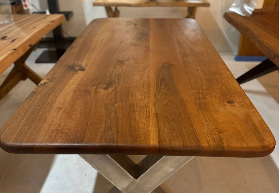 Arka Woods Walnoot hout eettafel Brienne