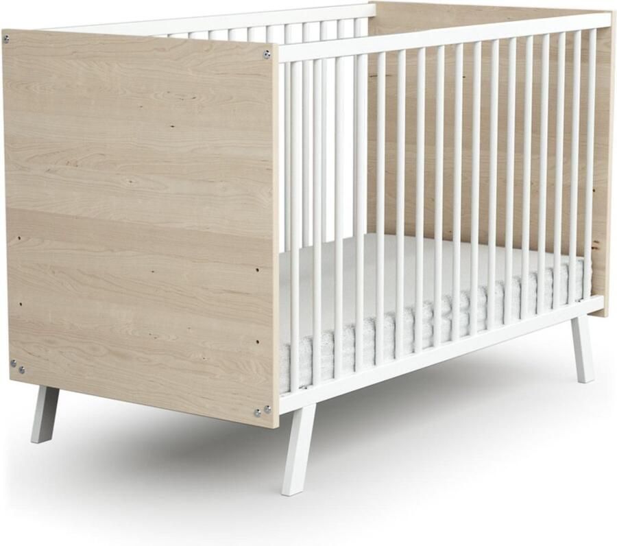 AT4 Kinderbed CARNAVAL in hout Wit en Berk 60 x 120 cm