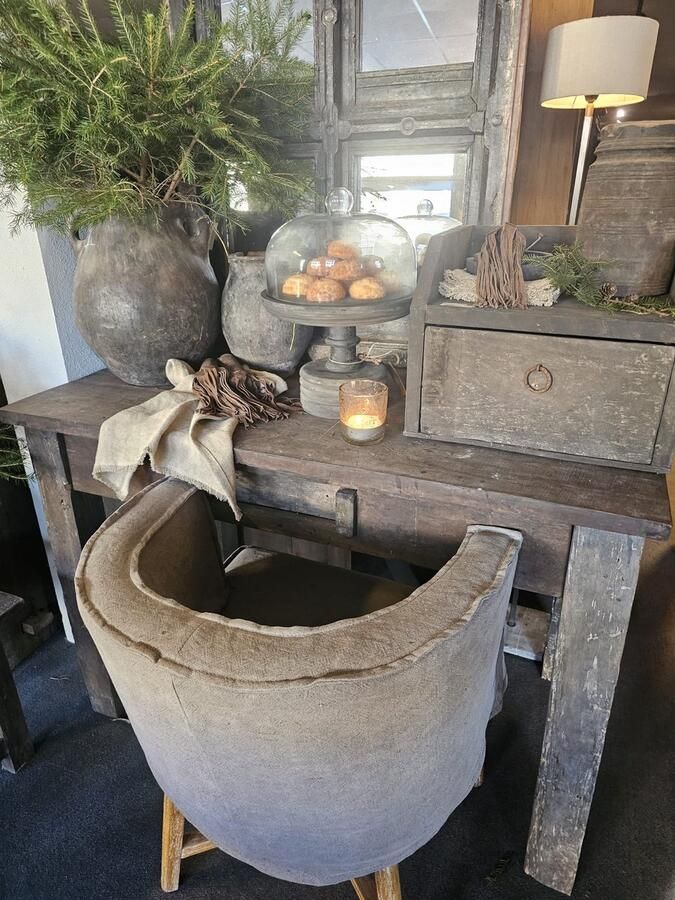 AURA PEEPERKORN | BUREAU| OLD FARM SERIE| BUREAU OLD FARM