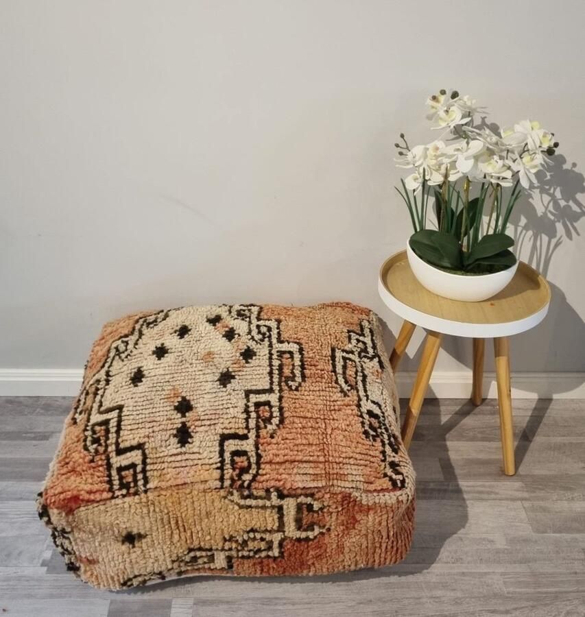 Authentiekevloerkleden.nl Marokkaanse poef en kussen Berber poef poef028 zitzak zitkussen retro poefs oosterse poefen