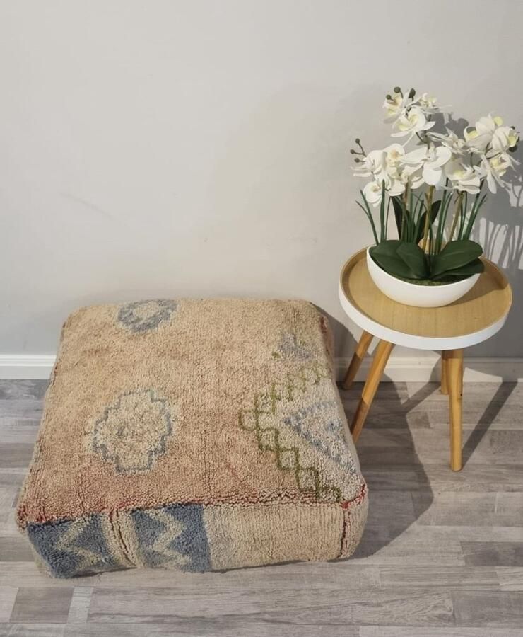 Authentiekevloerkleden.nl Marokkaanse poef en kussen Berber poef poef036 zitzak zitkussen retro poefs oosterse poefen