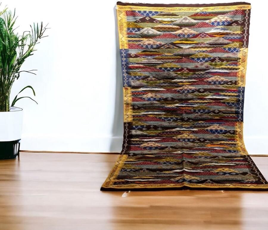 Authentiekevloerkleden.nl Marokkaanse Taznakht Picasso tapijt 166x268cm berber vloerkleed