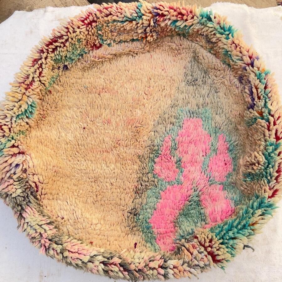 Authentiekevloerkleden.nl Marokkaanse vintage poef beige roze- zit kussen zonder vulling Berber poef ronde– poef224- zitzak zitkussen retro poefs oosterse poefen