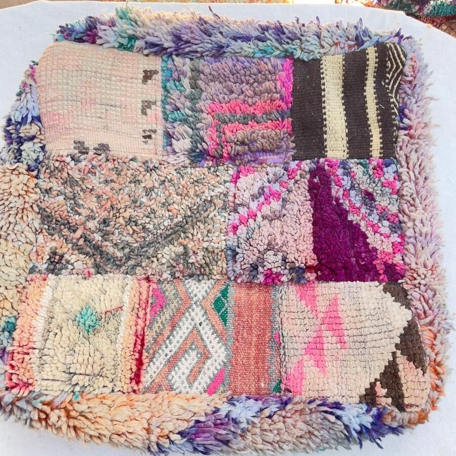 Authentiekevloerkleden.nl Patchwork Marokkaanse poef paars zit kussen zonder vulling Berber poef – poef241- zitzak zitkussen retro poefs oosterse poefen