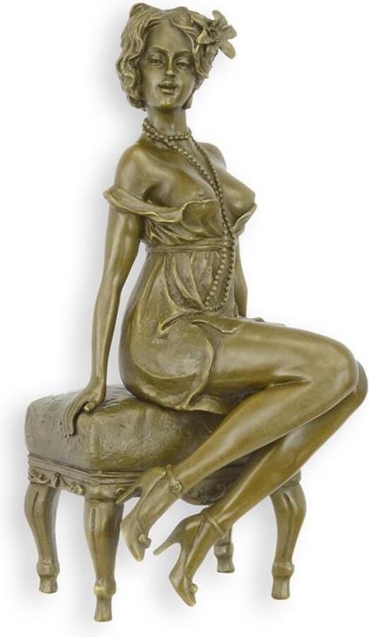 Baakman Halfnaakte vrouw op een stoel Bronzen beeld Erotisch sculptuur 24 5 cm hoog