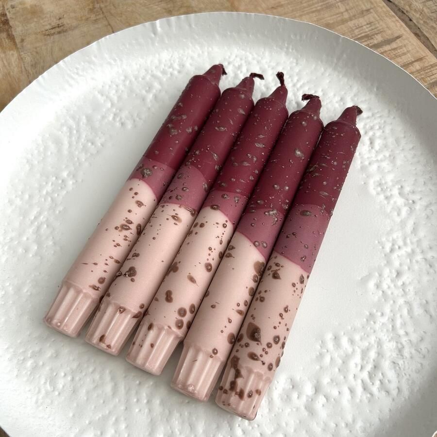 Be Flowerly Dinerkaarsen set van 2 Nude Vibes Blush Mist Luxe kaarsen van 22 cm Meerdere designs Voor op Tafel Decoratie & Cadeau Stijlvol en Uniek Design