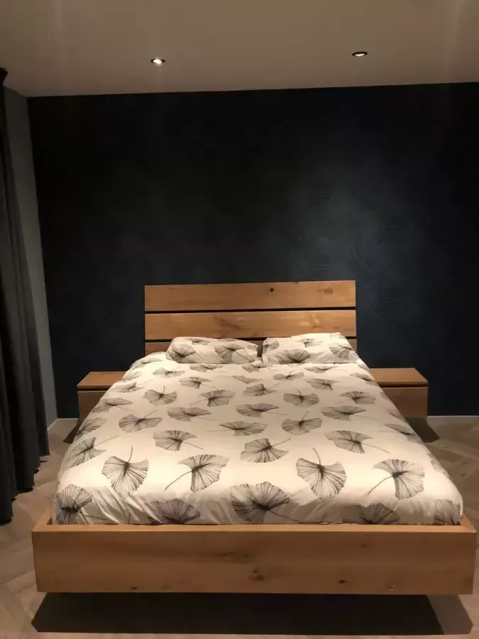 Bed op maat zwevend bed Koot 140 x 200 40 mm massief eiken inclusief hoofdbord