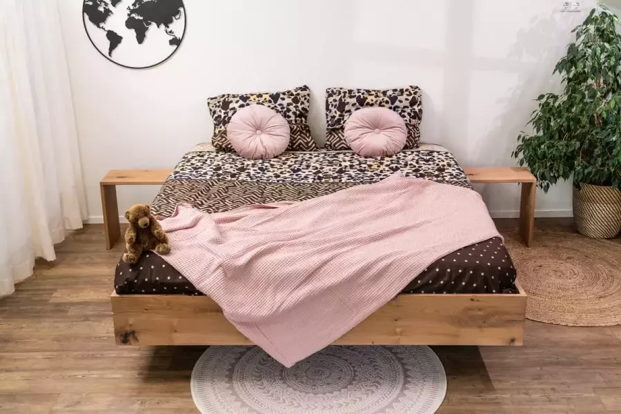Bed op maat Zwevend bed Mila inclusief hoofdbord en aanhaak nachtkastje 180 x 200