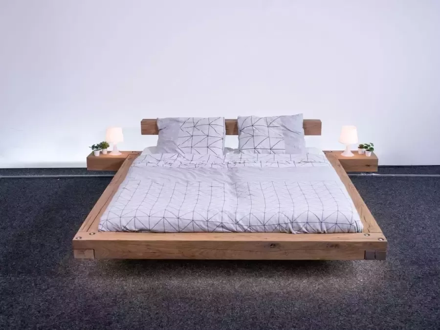 Bed op maat Zwevend eiken bed Houten bed 180 x 200 hoofdbord op buizen inclusief nachtkastje