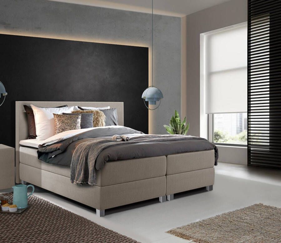 Beddenhut Hotel collection 180 x 200 Beige Complete boxspring + Topmatras & 4 seizoenen dekbed
