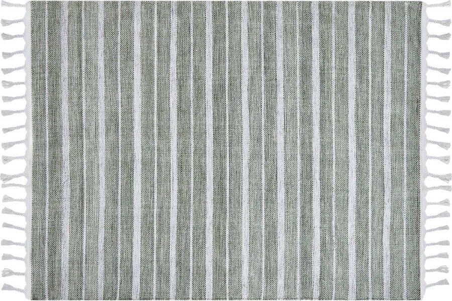 Beliani BADEMLII Vloerkleed Groen 140 x 200 cm Synthetisch materiaal