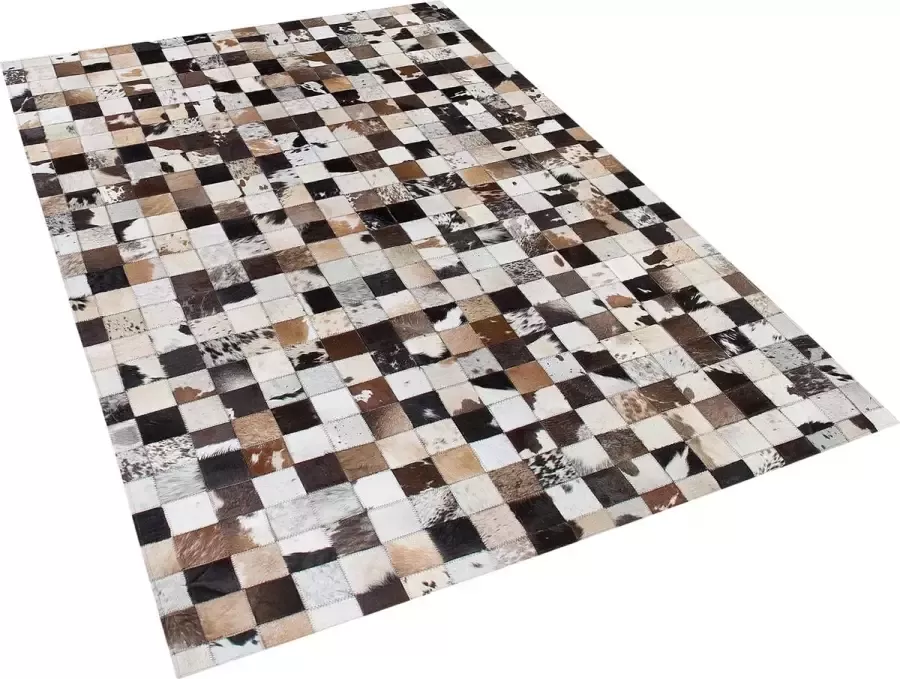 Beliani CERLI Vloerkleed Lichtbruin 140 x 200 cm Koeienhuid leer