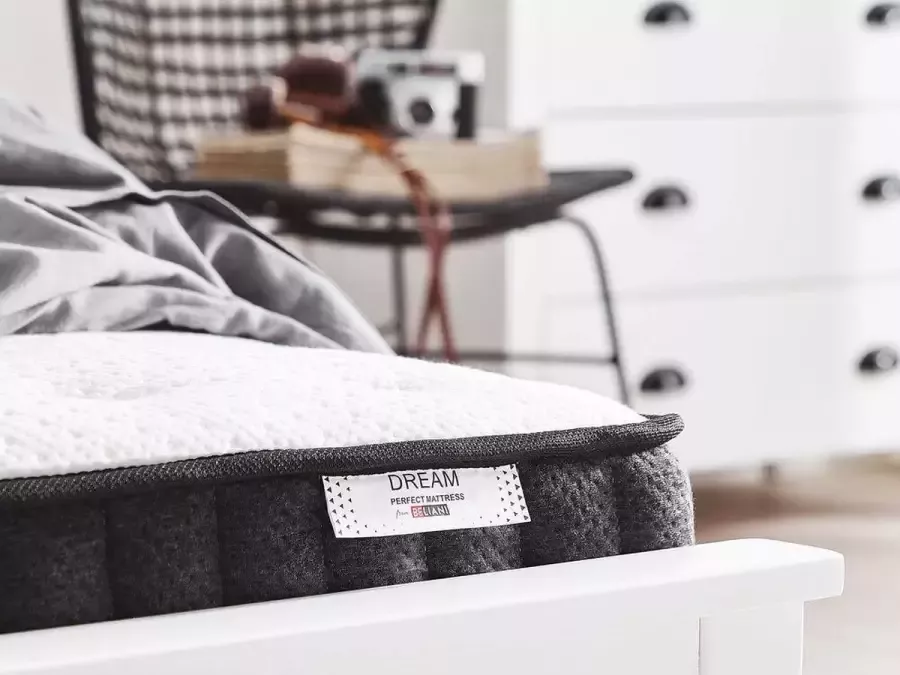 Beliani Latex pocketvering matras DREAM Middelhard 140 x 200 cm