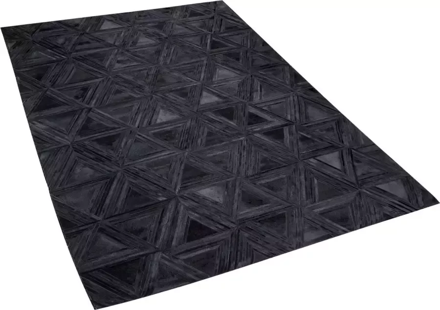 Beliani KASAR Laagpolig vloerkleed Zwart 140 x 200 cm Koeienhuid leer