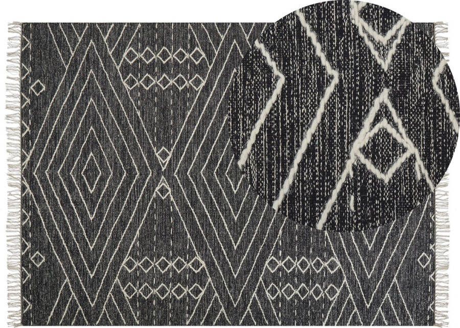 Beliani KHENIFRA Laagpolig vloerkleed Zwart 140 x 200 cm Katoen