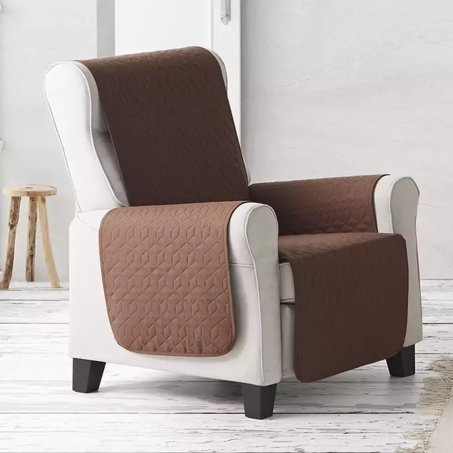 Belmarti Fauteuilbeschermer Geo Quilt 55cm breed Bruin Teflon beschermlaag Anti-slip onderkant