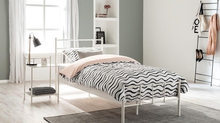 Beter Bed Beddenreus Basic Bed Xam 1-persoons 90 x 200 cm wit