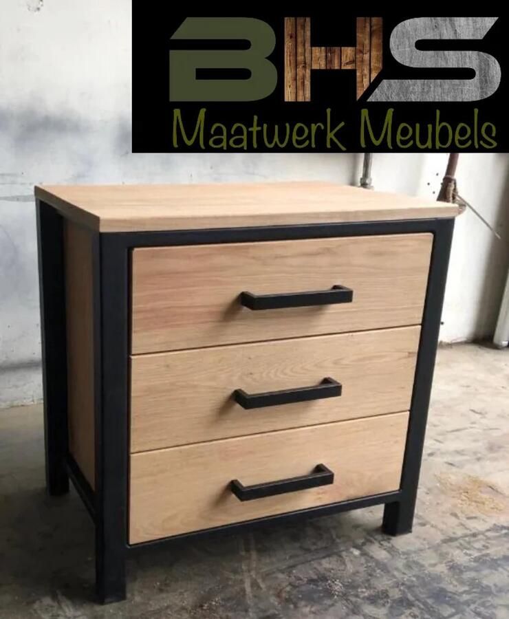 BHS Maatwerk Meubels BHS Nachtkastje Laura Nachtkastje met lades Staand nachtkastje Industrieel Eikenhout Staal