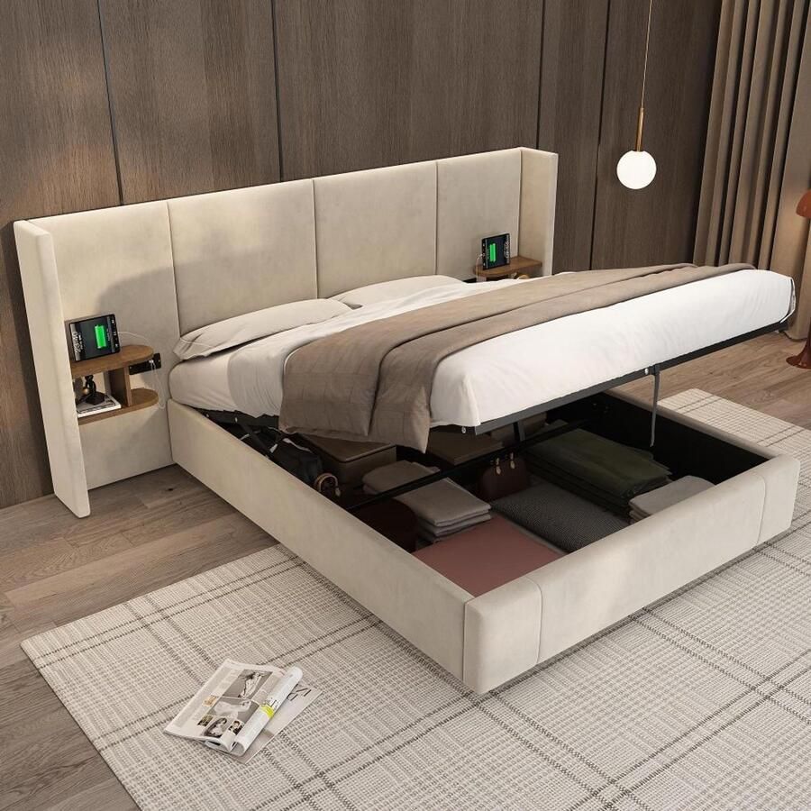 BLACK COLORS Bed 160x200 cm hydraulisch gestoffeerd met brede hoofdeinden USB-aansluitingen stopcontacten en 2 nachtkastjes. Beige fluweel