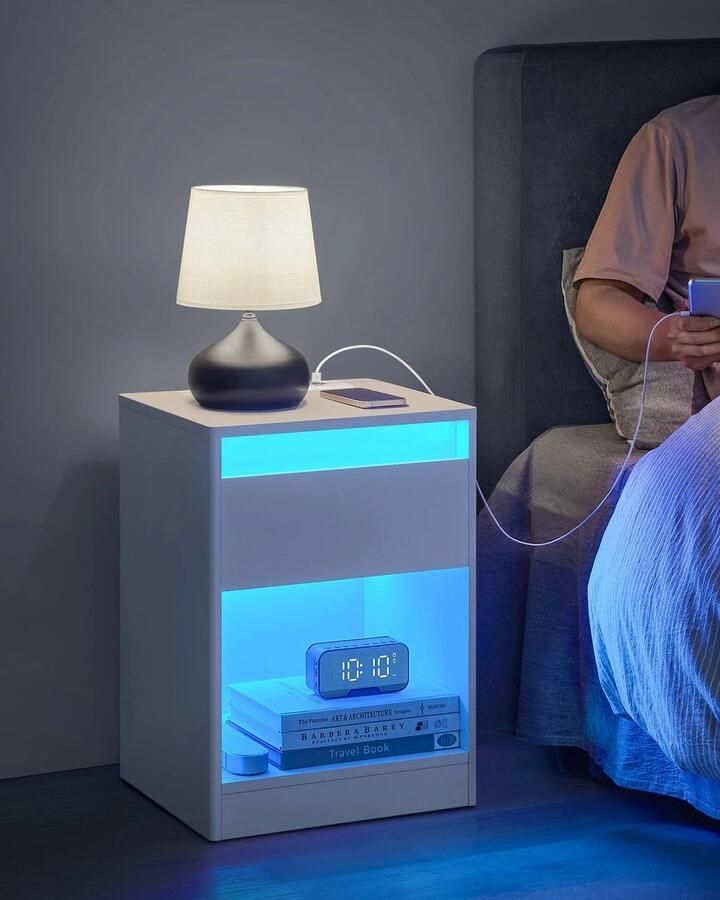 Bobbel Home Elegante Nachtkastje met ledverlichting bijzettafel sofatafel slaapkamer modern 35 x 40 x 55 cm wit Ruim Paneel Kunstwerken een gemakkelijk te openen lade met een afgeronde rand om kleinigheden op te bergen en een open plank favoriete boeken