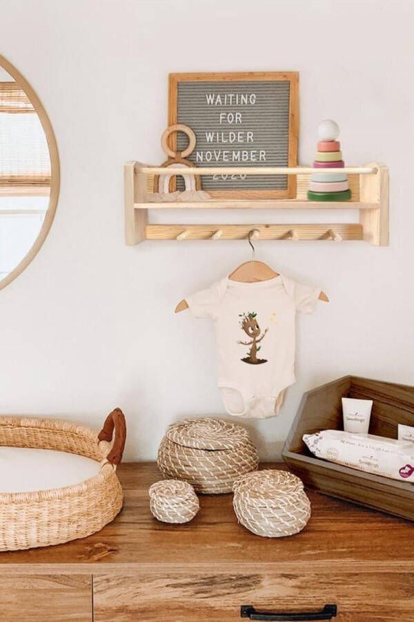 Bofigo Montessori Kinderkamer Babykamer Boekenplank Kleerhanger Wandhanger met Houten Planken Multifunctionele Wandplank 5 Haken 10x50x20cm