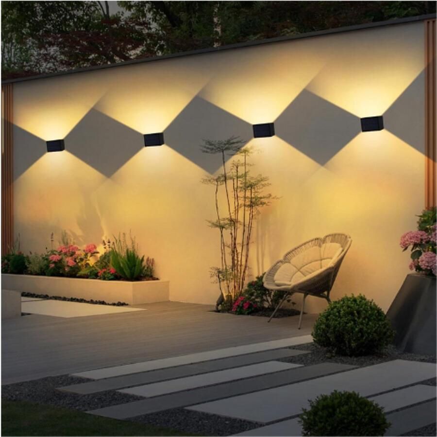 BOG 4 stuks lampen op zonne-energie voor buiten 3000 K wandlamp op zonne-energie IP65 waterdicht met instelbaar up-down-design en 240 graden stralingshoek led-buitenspot voor muur tuin
