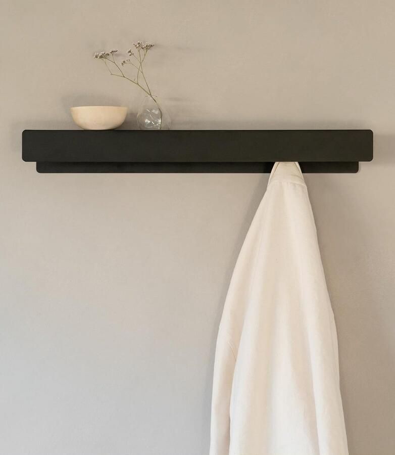 BOG Strakke Moderne Wandkapstok Met Verborgen Haken & Plank Stijlvolle Zwarte Metalen Coat Rack Voor Kleding En Accessoires