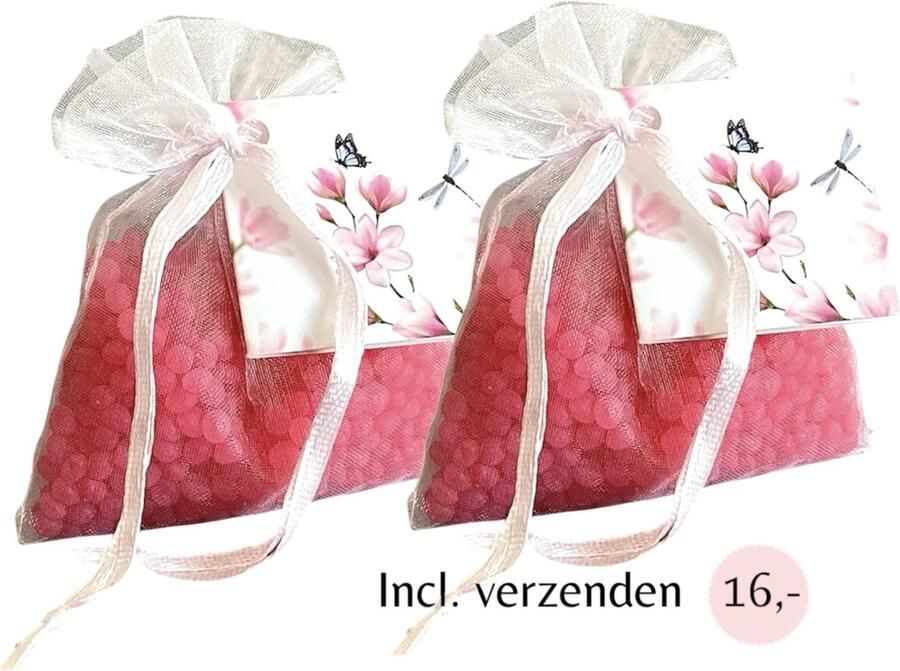 Boles d olor Geurparels 2x 'Boles d'olor Pink Magnolia' Inclusief verzenden Geurkorrels Geurzakje Geurbuiltjes Geurbuiltje Geurverfrisser Luchtverfrisser Verfrisser Parfum Frisse geur Hanger Kledingkast Kleding Kast Roze Fuchsia