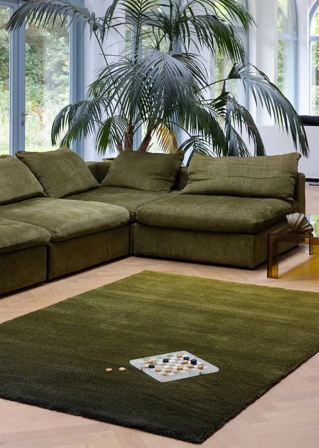 Brink & Campman Shade Low Olive Deep Forest 010107 Vloerkleed 170 x 240 cm Green Rectangular Wool Dining room Living room Gradation Industrial Modern