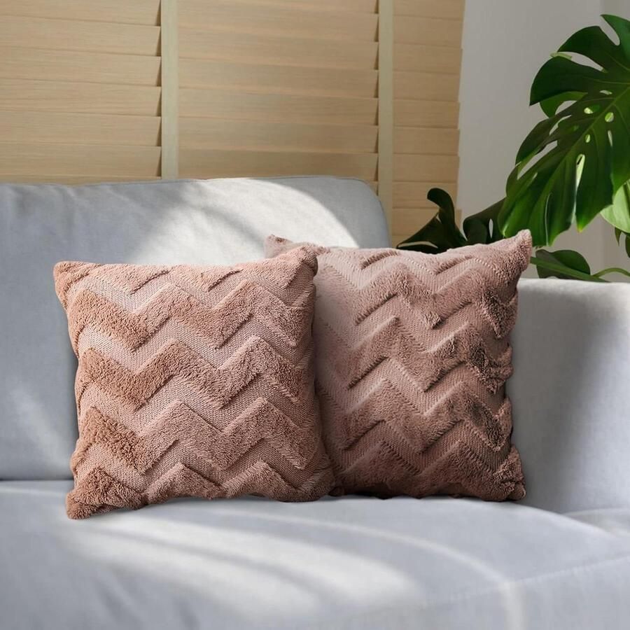 By Shayne ByShane Set van 2 zachte pluche kussenslopen met golfpatroon 45 x 45 cm Bruin Decoratie voor bank en slaapkamer
