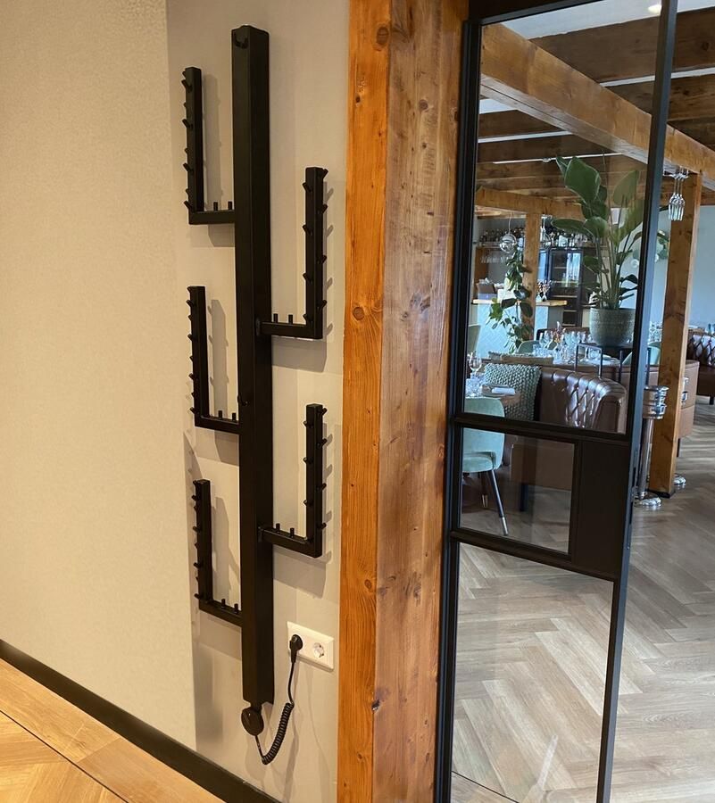 Cactuzz Triago elektrisch verwarmde wand kapstok