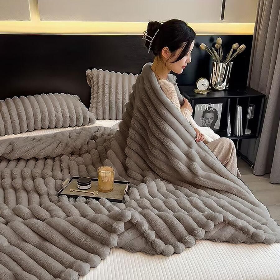 Caliyo Fleece deken 200 x 230 cm Superzacht Plaid voor Bank Bed of Woonkamer Decoratie Dekens Plaids Dekentje Geribbeld Grijs