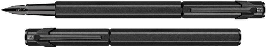 Caran D'ache Vulpen 849 Black Code