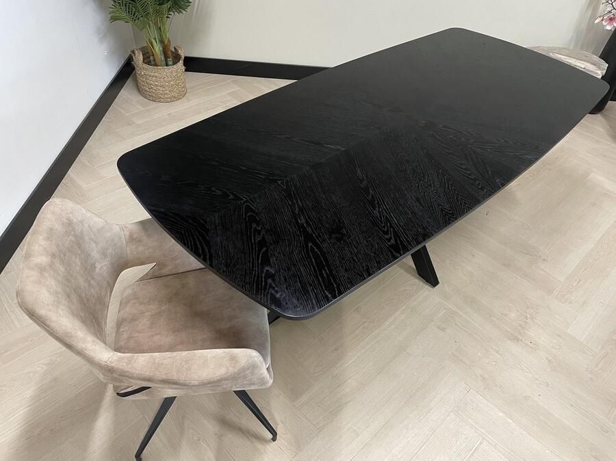 Chair up meubels Deens Ovale Eettafel Modern Scandinavisch Design Luxe visgraat motief 240CM Matrix onderstel Zwart