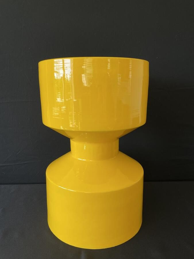 Colmore by Diga luxe emaille gele poef bijzettafel kruk 30 x 47 cm