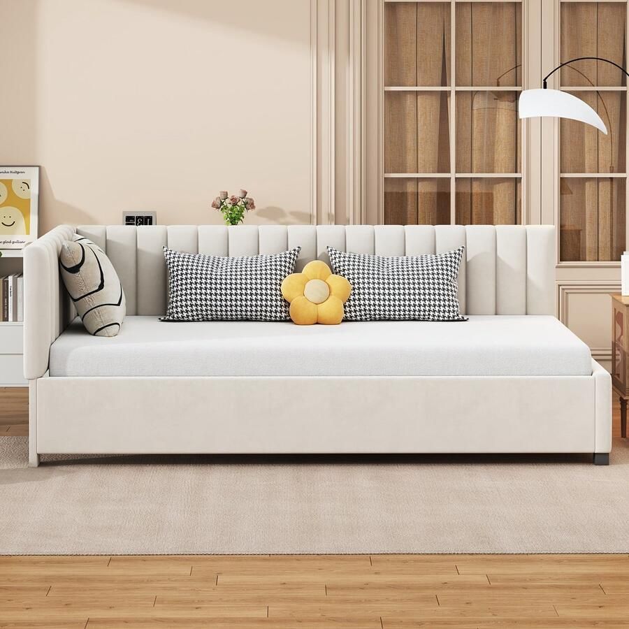 Corenia Bedbank – Slaapbank – Logeerbed – Sofa – Bedbank Beige – Huidvriendelijke Velvet Bekleding – Lattenbodem 90x200 cm