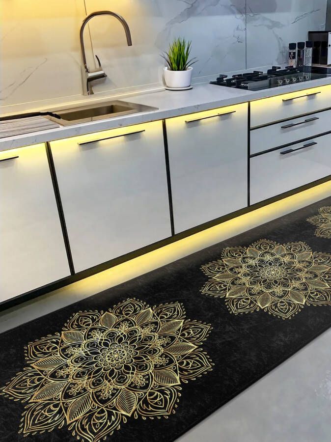 De Groen Home Vloerkleed 80x180cm Gold Mandala op zwart Wasbaar Antislip Laagpolig Zacht Tapijt