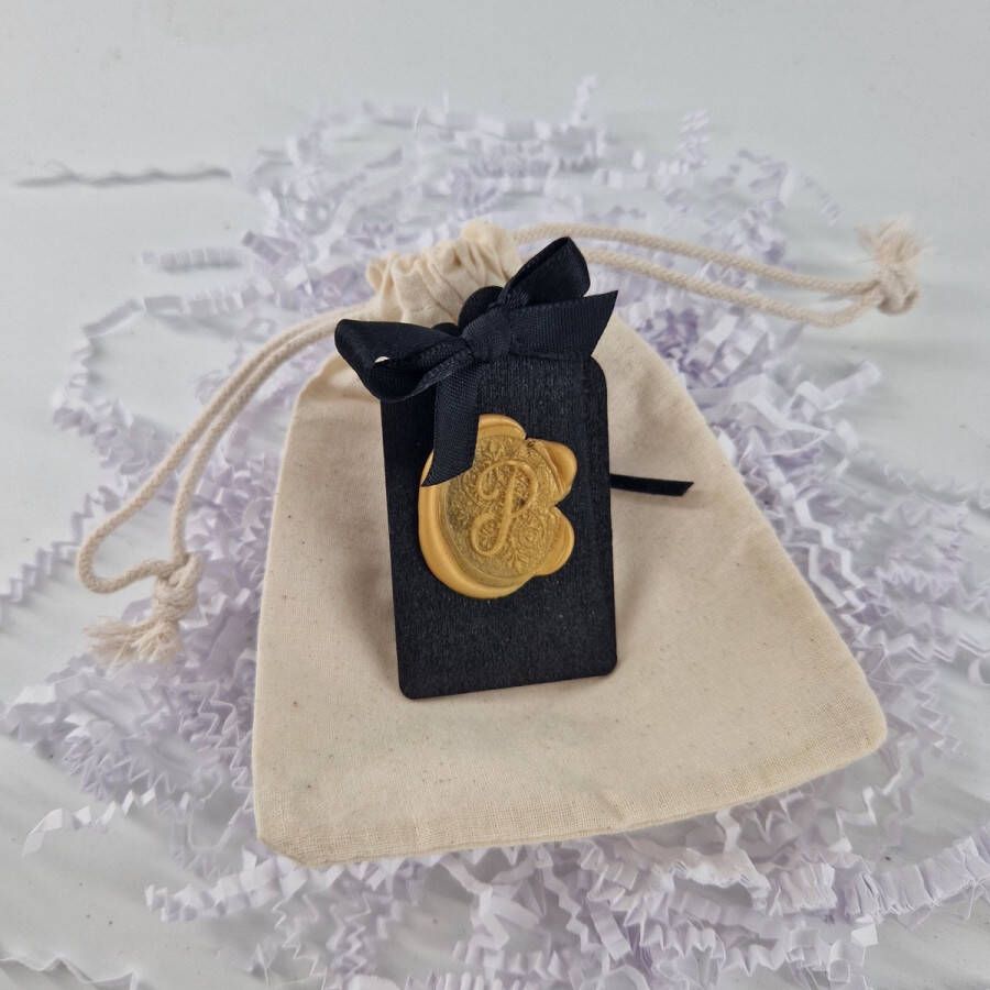 Deco.Kado Geurzakje met Amberblokje Kasthanger Autoparfum wax seal Letter Alfabet Persoonlijk Cadeau Handgemaakt goudkleurig wax Parfumzakje voor Auto Geurzakje voor kledingkast huisparfum cadeau voor hem of haar - Foto 11