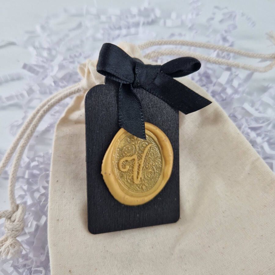 Deco.Kado Geurzakje met Amberblokje Kasthanger Autoparfum wax seal Letter Alfabet Persoonlijk Cadeau Handgemaakt goudkleurig wax Parfumzakje voor Auto Geurzakje voor kledingkast huisparfum cadeau voor hem of haar - Foto 18