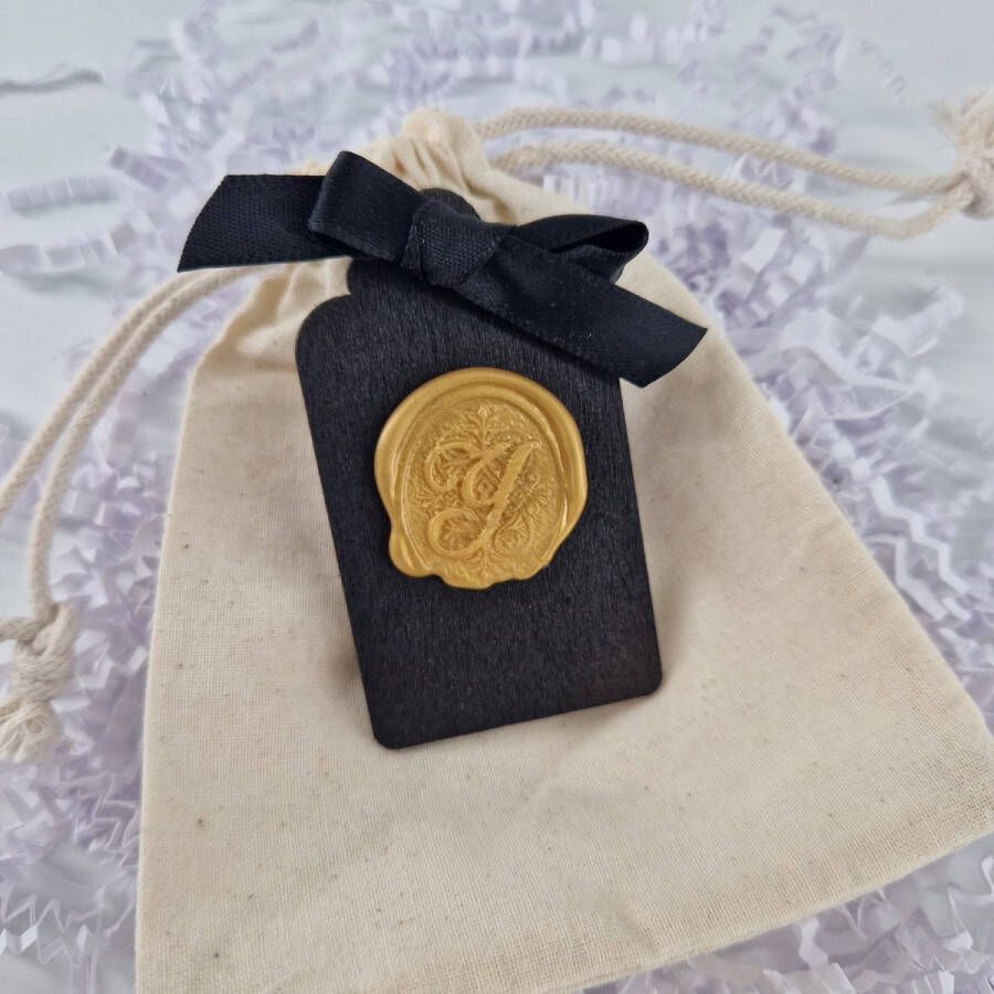 Deco.Kado Geurbuiltje met Amberblokje wax seal Letter Alfabet Persoonlijk Cadeau Handgemaakt goudkleurig wax Parfumzakje voor Auto Geurzakje voor kledingkast huisparfum cadeau voor hem of haar