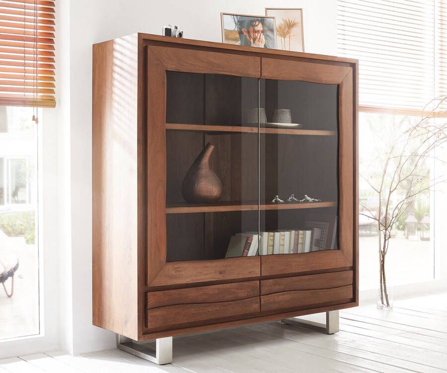 DELIFE Vitrinekast Live Edge acacia bruin 140x150 cm 2 deuren 2 laden rechte rand