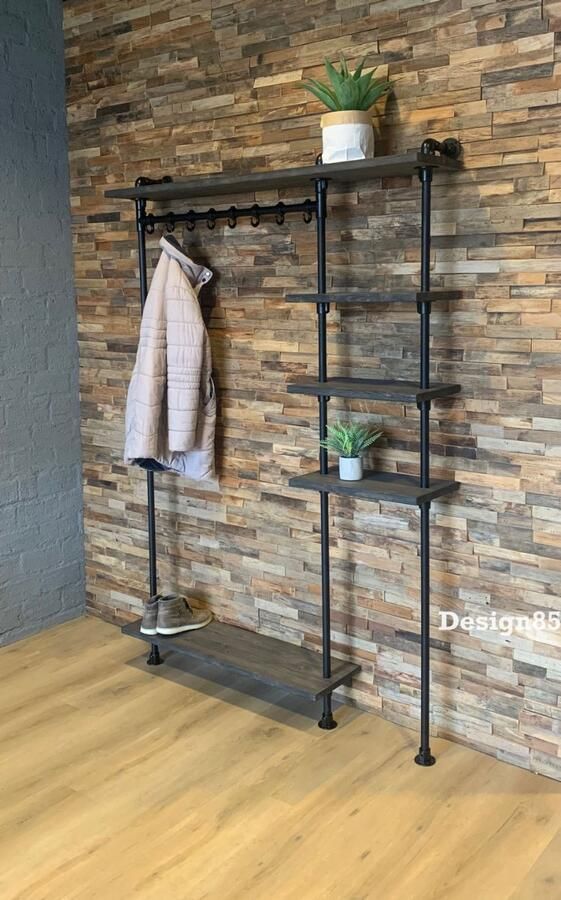 Design85 Wandkapstok Industrieel 140×28×205 cm Zwarte Steigerbuizen & Vurenhouten Planken “Glinstering”