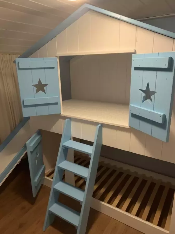 Droommeubel Concurrent Superstar Bedhuisje Boomhutbed Steigerhout kinderbed Wit met Blauw