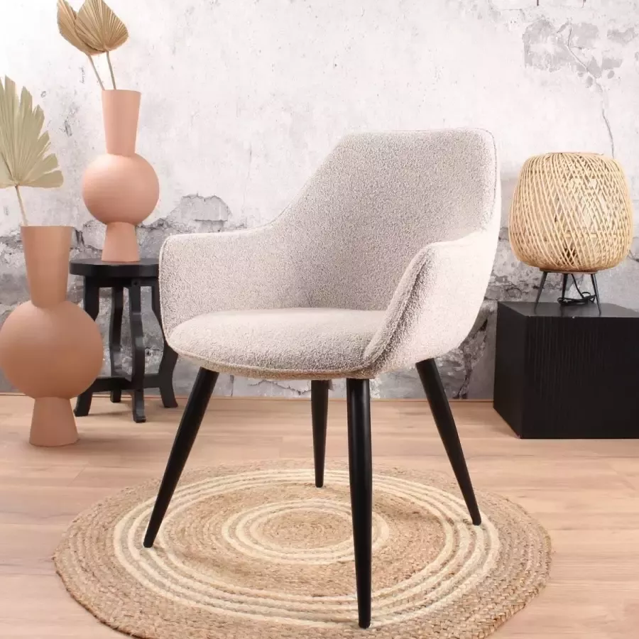 DS4U Ravi Eetkamerstoel Bouclé Beige Armstoel Eetkamer Stoel Zwart Metalen Poten Off White Stof Zacht en Comfortabel Metalen Poten met Poedercoating Met Armleuning Kuipstoel Scandinavisch Design Modern - Foto 1