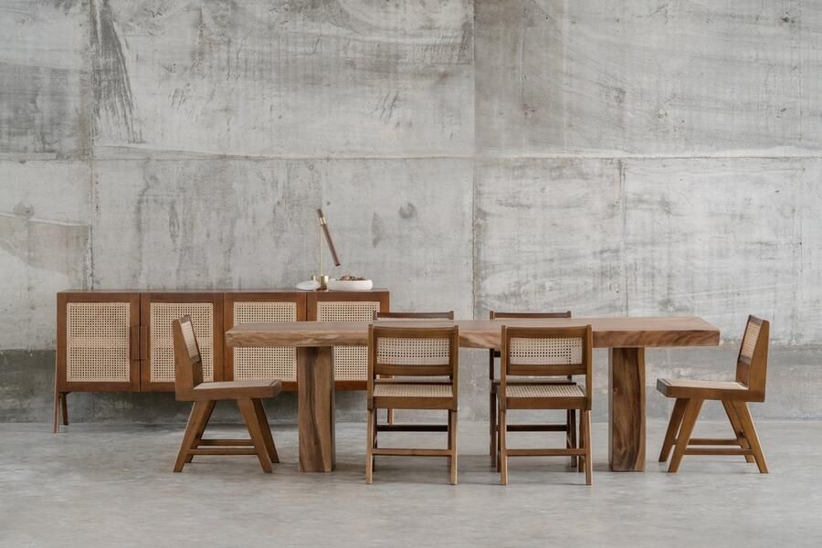 Dua Living Charles diner design stoel donkerbruin Chandigarh stijl luxe design eetkamerstoel rotan bruin minimalistisch modern design traditioneel handgeweven rotan hoogwaardig kwalitatief mindi hout premium kwaliteit